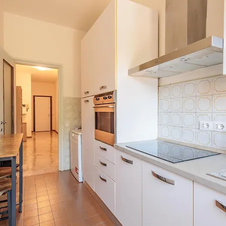 Guesthost - Bright Parco Dei Colli Bérgamo