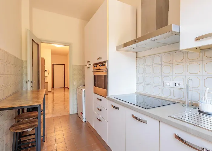 Guesthost - Bright Parco Dei Colli Bergamo